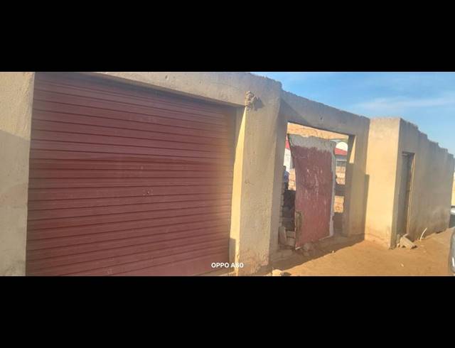 2 BEDROOM HOUSE FOR SALE IN PALM RIDGE